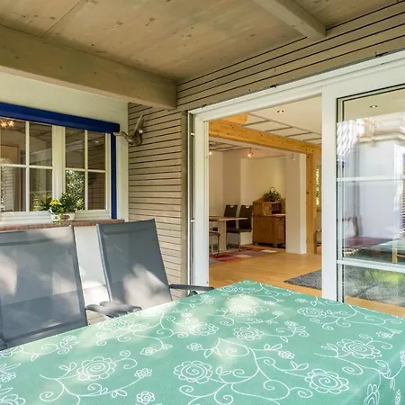 Apartment Ferienwohnung Rief Neukirch (Tubingen)